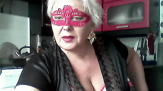 Lisa Suzie online show from 24, 2, 2026
