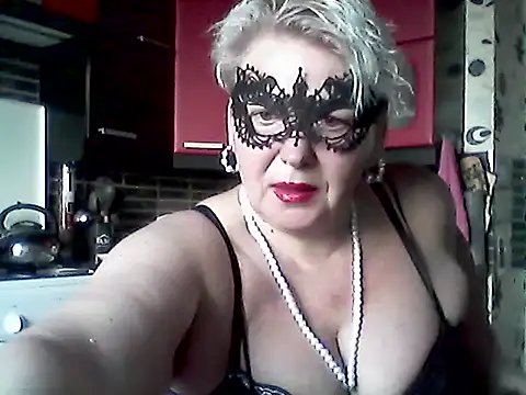 Lisa Suzie online show from 14, 4, 2026