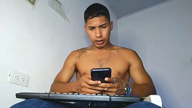 maximo vega newv online show from 11, 2, 2026