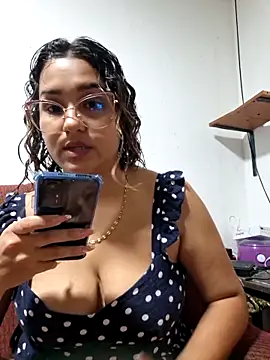 BrendaGirs online show from 7, 10, 2025