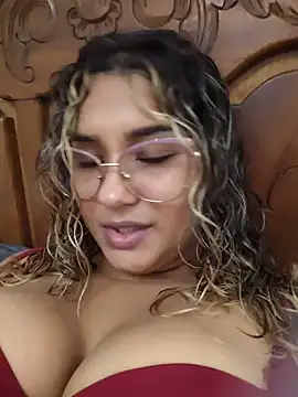 Snapshot of BrendaGirs chatting on 1, 7, 2026 BrendaGirs online show from 1, 7, 2026