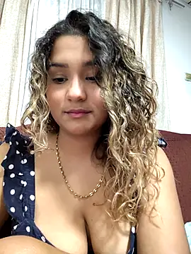 BrendaGirs online show from 7, 11, 2025