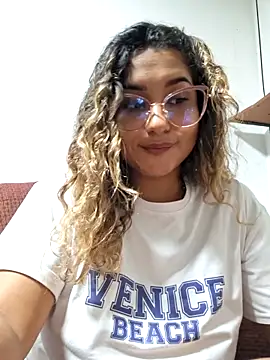 BrendaGirs online show from 11, 10, 2025