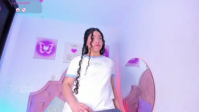 amandalee01 online show from 8, 11, 2025