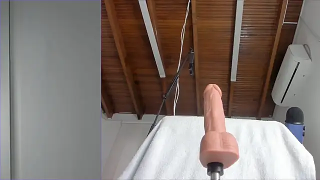 Lucy carter  online show from 16, 4, 2026