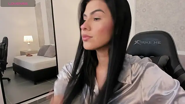 stephanya  online show from 27, 5, 2026