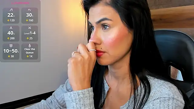 stephanya  online show from 14, 11, 2025