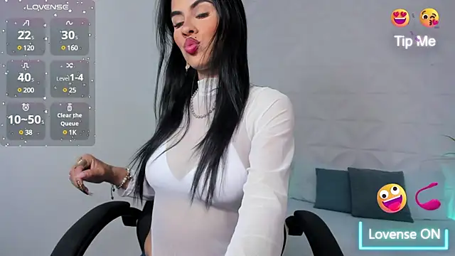 stephanya  online show from 3, 3, 2025