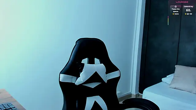 stephanya  online show from 12, 9, 2025