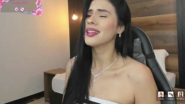 stephanya  online show from 5, 4, 2026