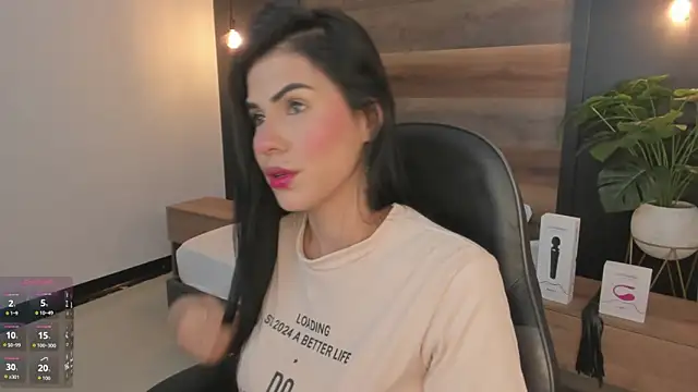 stephanya  online show from 18, 12, 2025