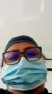 Snapshot of Darly_Gomez chatting on 8, 3, 2025 Darly Gomez online show from 8, 3, 2025