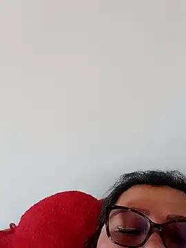 Snapshot of Darly_Gomez chatting on 2, 2, 2025 Darly Gomez online show from 2, 2, 2025