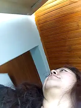 Snapshot of Darly_Gomez chatting on 4, 10, 2025 Darly Gomez online show from 4, 10, 2025