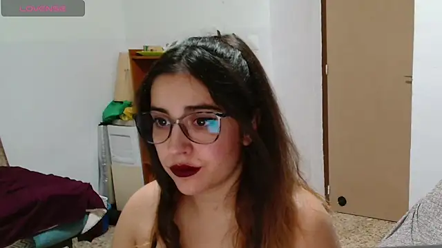 Ursumi1 online show from 1, 2, 2025