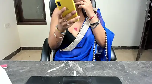 Priyanka Singhal online show from 4, 1, 2025