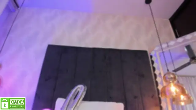 SHARONN     online show from 17, 3, 2025