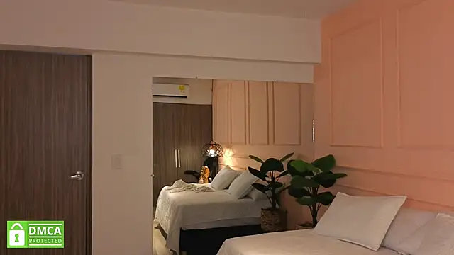 SHARONN     online show from 29, 10, 2025