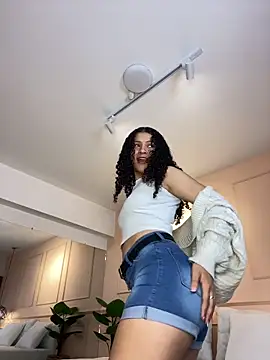 SHARONN     online show from 2, 12, 2025