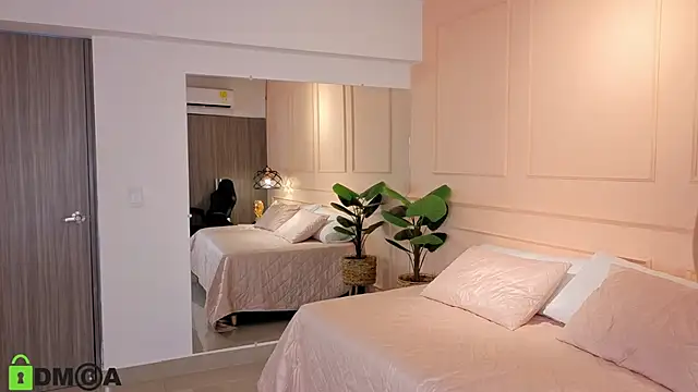 SHARONN     online show from 22, 9, 2025