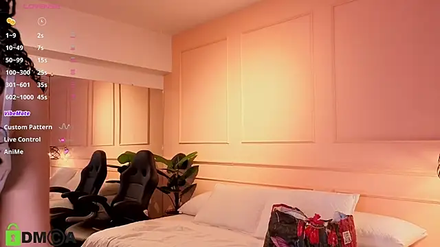 SHARONN     online show from 8, 4, 2026