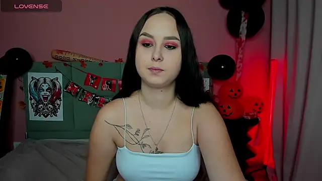 BeatriceReeves online show from 27, 10, 2025