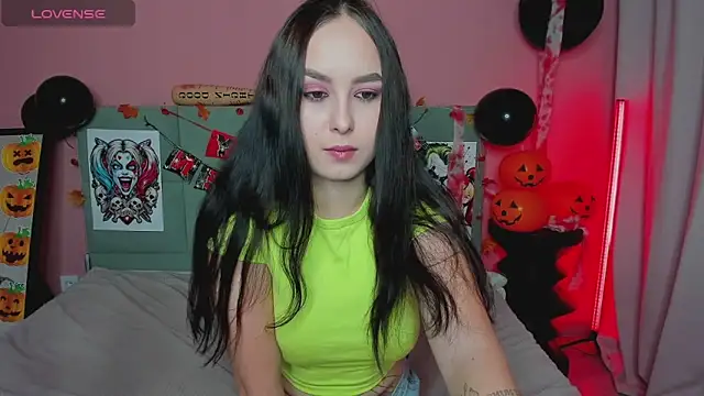 BeatriceReeves online show from 26, 10, 2025