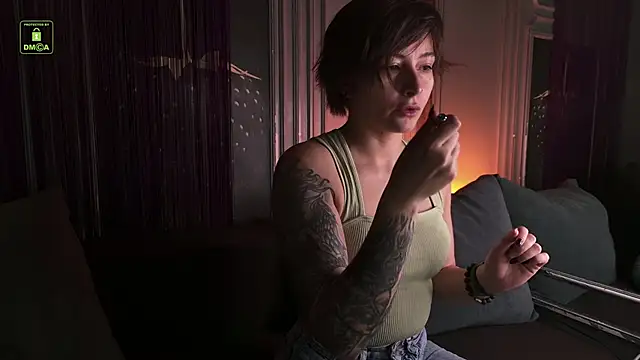 Ishtar Divine online show from 27, 11, 2025