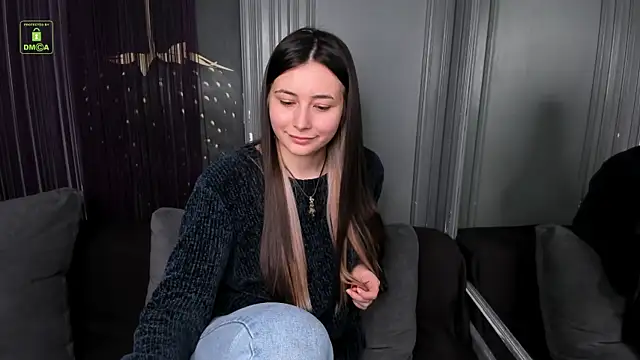 Ishtar Divine online show from 6, 3, 2025