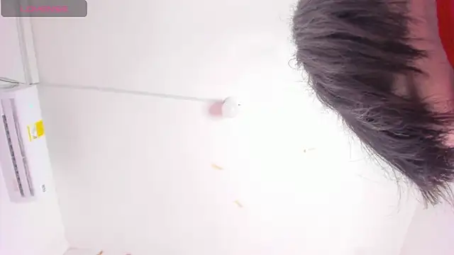 aggy castel online show from 10, 4, 2026