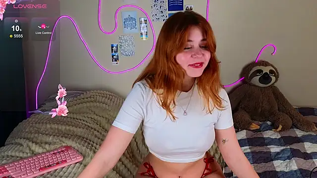 Penny Staaar online show from 25, 2, 2025