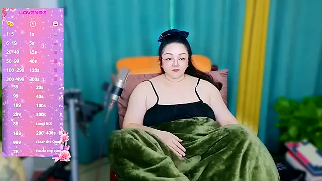 Weiwei5200 online show from 28, 10, 2025