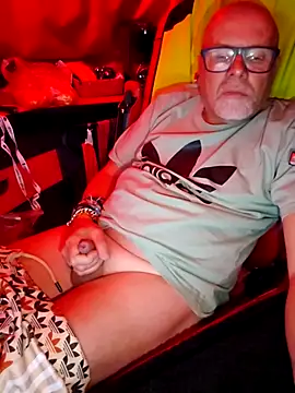 KOMANDOS74 online show from 7, 2, 2026