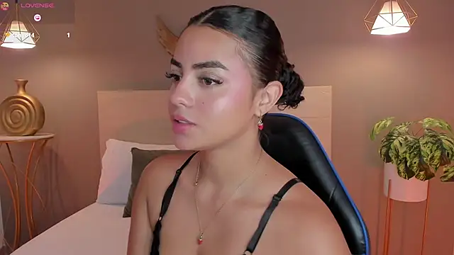 yaya23x online show from 14, 5, 2026