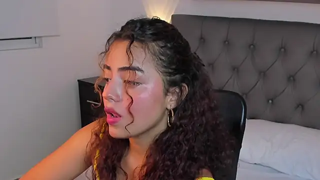 yaya23x online show from 13, 2, 2025