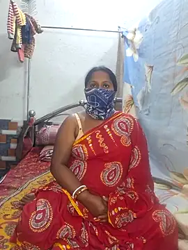 Snapshot of Real_Desi_Couple chatting on 10, 12, 2024 Real Desi Couple online show from 10, 12, 2024