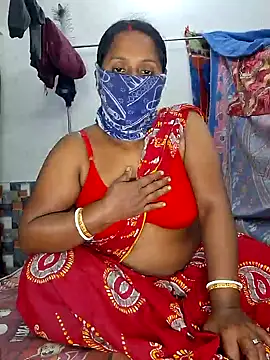 Snapshot of Real_Desi_Couple chatting on 22, 12, 2024 Real Desi Couple online show from 22, 12, 2024