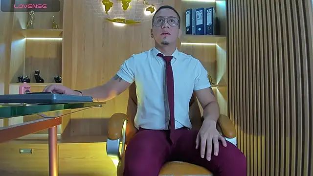 JoshMillerr  online show from 28, 9, 2025