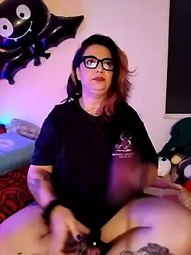 poisson ivy online show from 28, 10, 2025