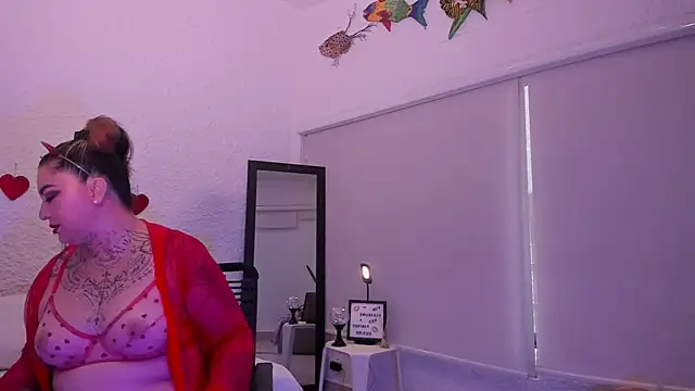 poisson ivy online show from 12, 9, 2025