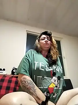 poisson ivy online show from 6, 10, 2025