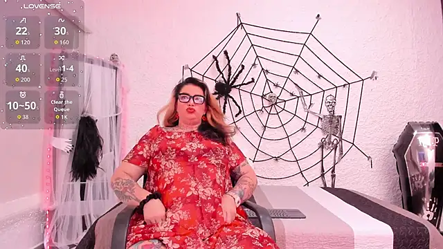 poisson ivy online show from 7, 10, 2025