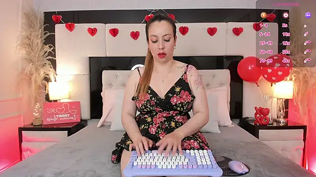 Snapshot of CarlaRossi_ chatting on 18, 2, 2026 CarlaRossi online show from 18, 2, 2026