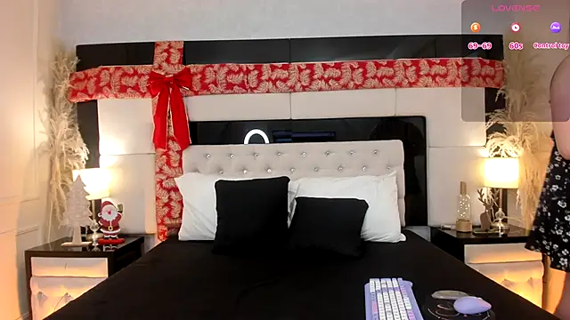 CarlaRossi  online show from 16, 12, 2025