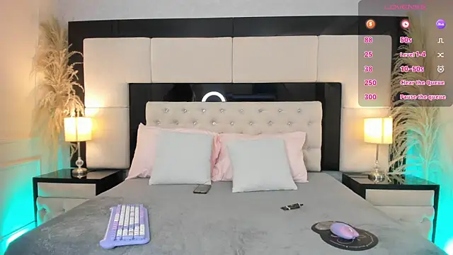 CarlaRossi  online show from 5, 3, 2026