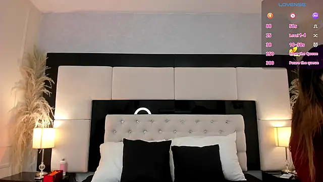 CarlaRossi  online show from 1, 10, 2025