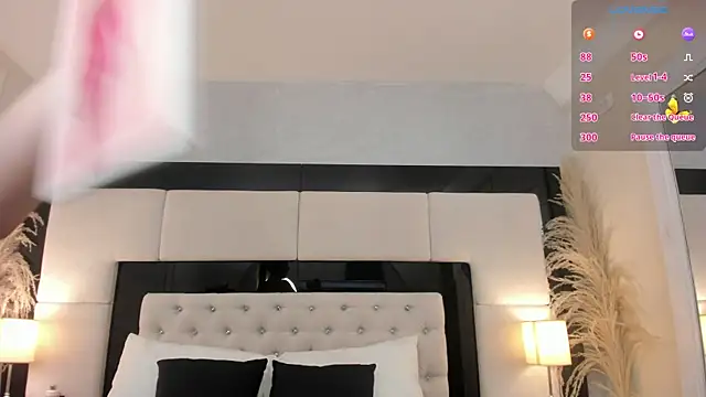 CarlaRossi  online show from 2, 10, 2025