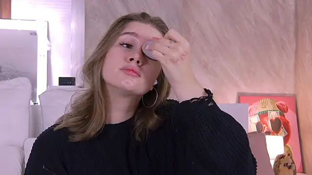 EllieHayes online show from 27, 9, 2025