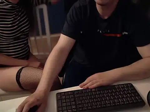 CuteMan33 online show from 17, 5, 2026
