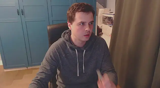 CuteMan33 online show from 23, 12, 2024